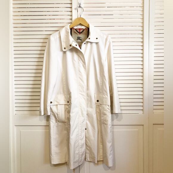Burberry Carminton White Trench Coat with Renovable Hood - Picture 3 of 14